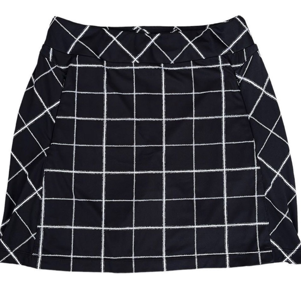 Like New Tail Skort